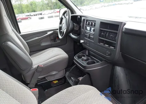 2008 Chevrolet Express Ls z USA, uszkodzony, nr VIN 1GAHG39K181229113
